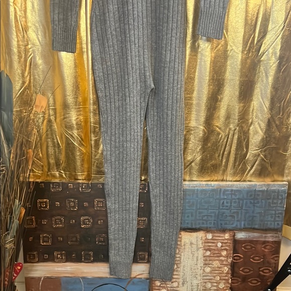 Gray Ribbed Button-Up Sweater - Picture 4 of 5